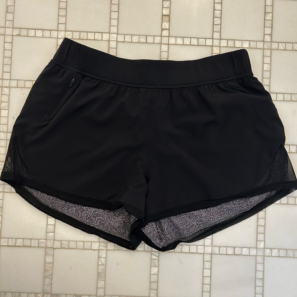 Lululemon Choose a Side reversible shorts